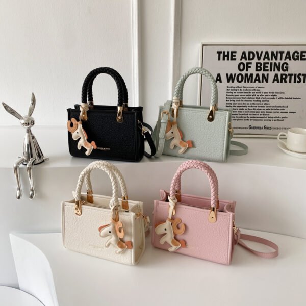 Women Hand Bag YYJC9396-1 Price: 33RMB