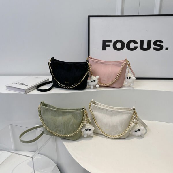 Women Hand Bag YYJC9813-1 Price: 34RMB