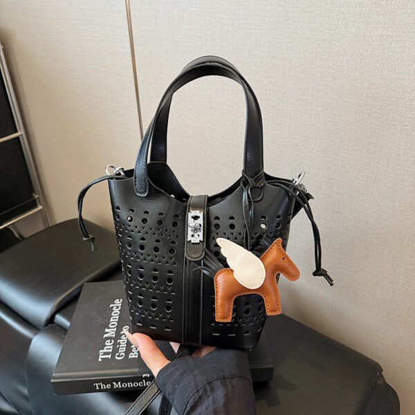 Women Hand Bag YYJC1162 Price: 35RMB - Image 2