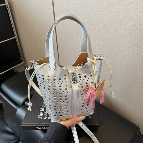 Women Hand Bag YYJC1162 Price: 35RMB - Image 6