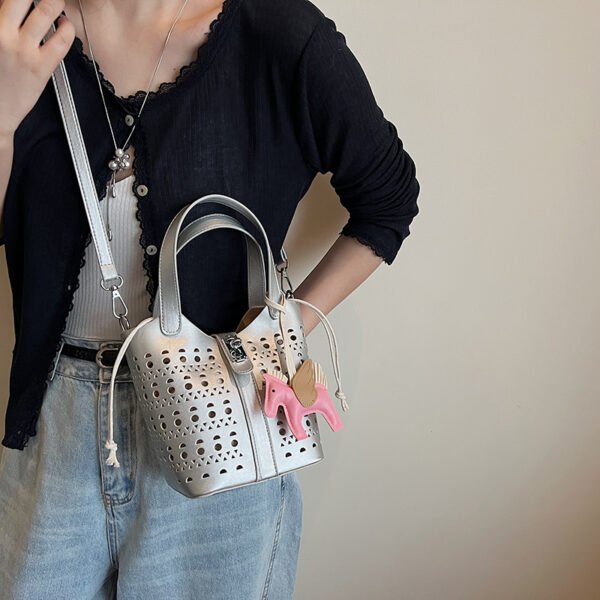 Women Hand Bag YYJC1162 Price: 35RMB - Image 8