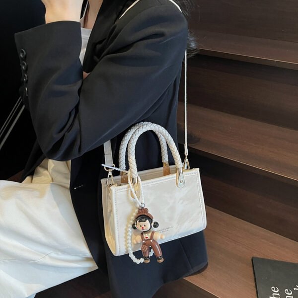 Women Hand Bag YYJC1079 Price: 33RMB - Image 8