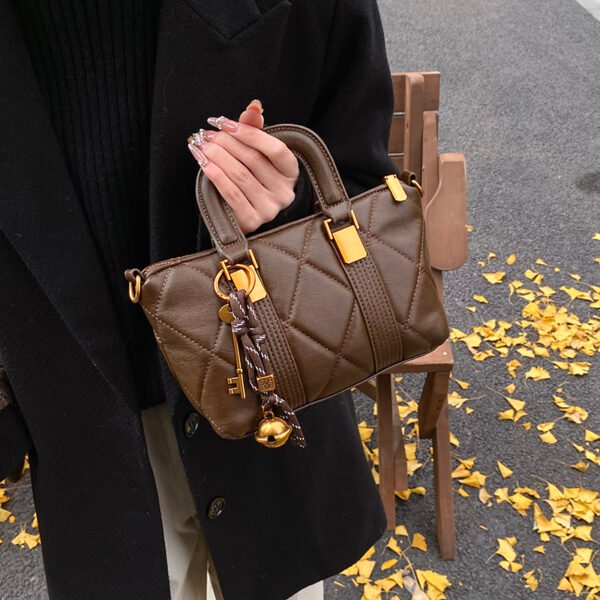 Women Hand Bag YYJC1027 Price: 37RMB - Image 9