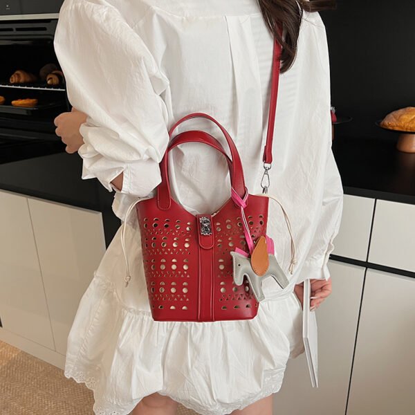 Women Hand Bag YYJC1162 Price: 35RMB - Image 10