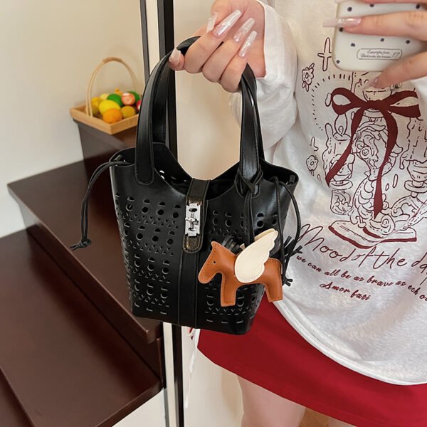 Women Hand Bag YYJC1162 Price: 35RMB - Image 14