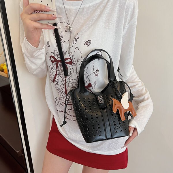 Women Hand Bag YYJC1162 Price: 35RMB - Image 15