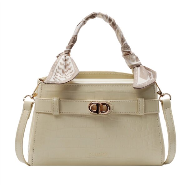 Women Hand Bag YYJC1102 Price: 34RMB - Image 19