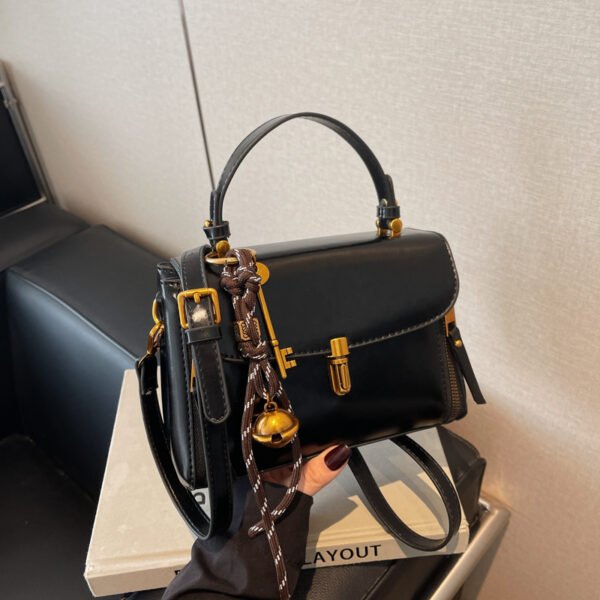 Women Hand Bag YYJC1018 Price: 37RMB - Image 9