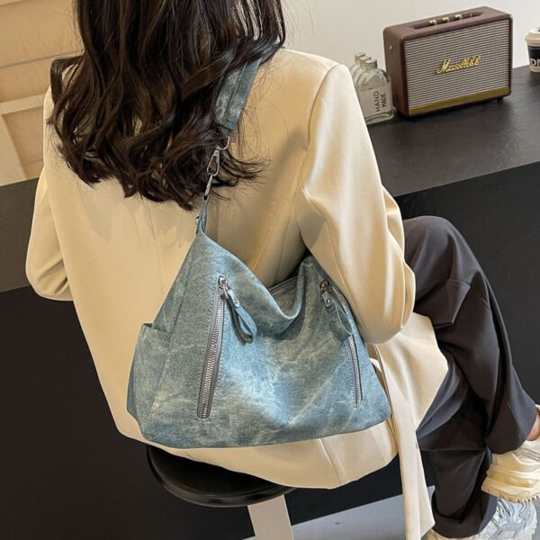 Women Hand Bag YYJC9805 Price: 34RMB - Image 4