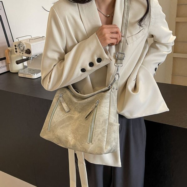 Women Hand Bag YYJC9805 Price: 34RMB - Image 8