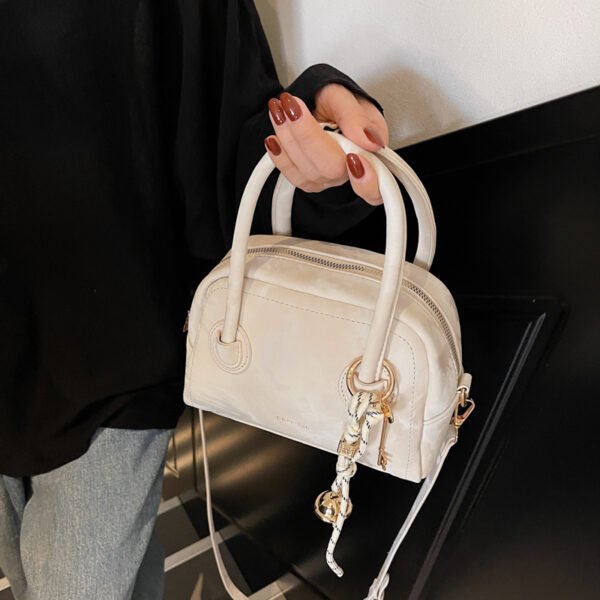 Women Hand Bag YYJC1037 Price: 34RMB - Image 5