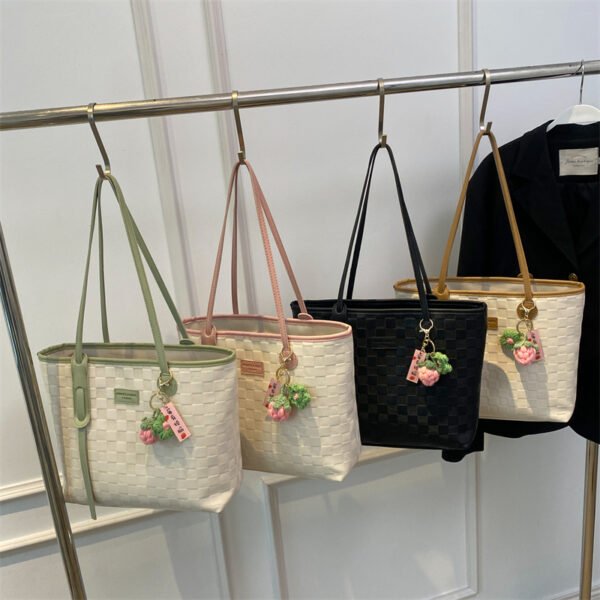 YY Bag Wholesale Women Hand Bag YYJC9122 Price: 34RMB