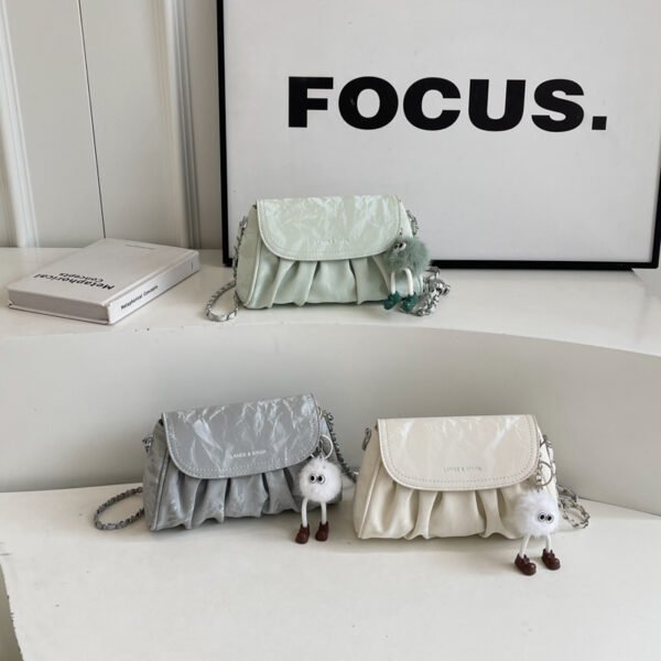 YY Bag Wholesale Women Hand Bag YYJC9890-1 Price: 33RMB