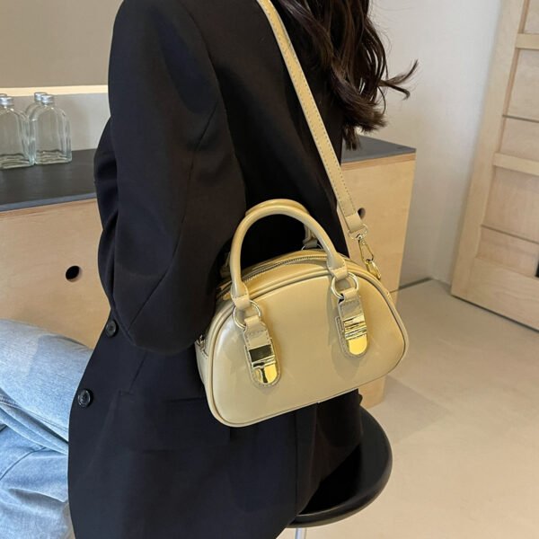 YY Bag Wholesale Women Hand Bag YYJC9773 Price: 35RMB - Image 9